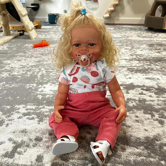 Reborn Baby (Toddler) Girl Full Body Silicone Vinyl & Accessories (NWT) - Picture 1 of 10